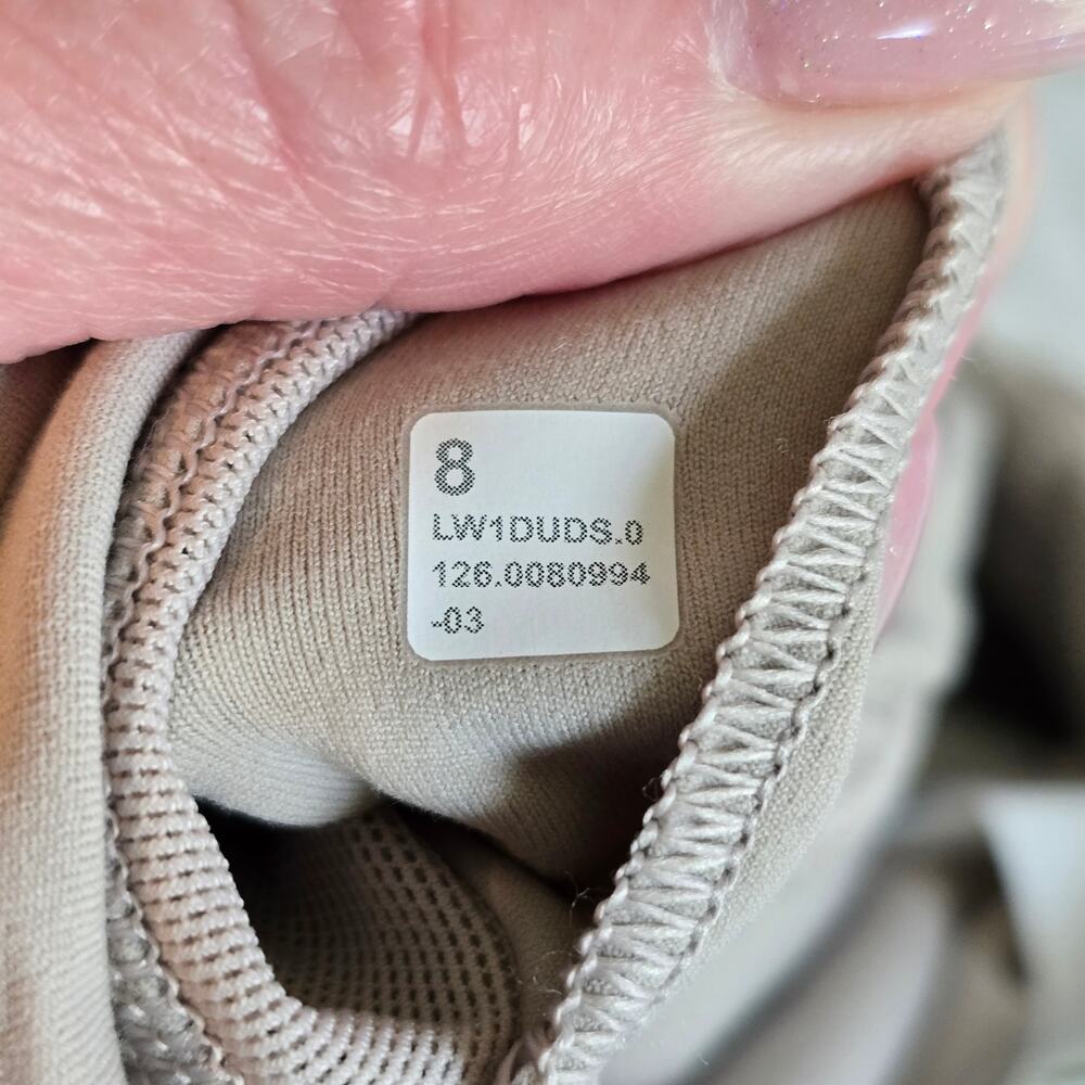 Lululemon Align Tank Top Womens Size 8 White Cropped A/B Cup Yoga Athleisure NWT - Picture 4 of 6